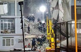 ბათუმში ნანგრევებიდან ცოცხალი ქალი ამოიყვანეს