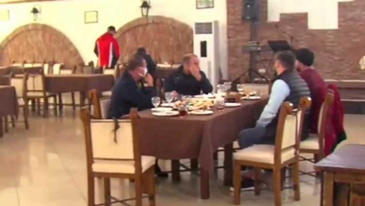 გლდანელი „ძველი ბიჭები“ ქეიფობენ - „ოცნებამ“ რესტორანი „ალილო“დახურა