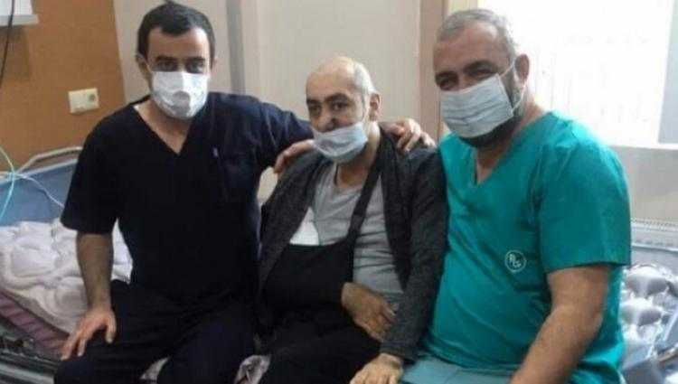 ბათუმში კორპუსის ჩამონგრევას გადარჩენილი ზვიად თავდგირიძე კლინიკიდან გაწერეს