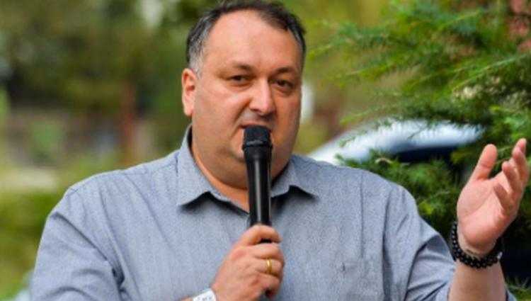 იოსებ ხახალეიშვილი ნიკა გვარამიას და ეკა გაგუას უჩივის და მთავარი არხისგან 55.555 ლარს ითხოვს