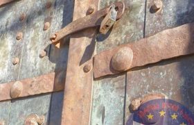 გელათის მონასტრის ძირითად ტაძარს ბოქლომი დაადეს