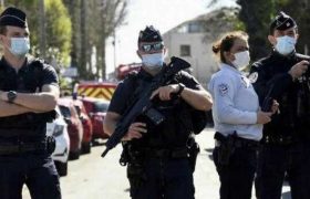 პარიზის პოლიციამ შეიარაღებული მამაკაცი დაჭრა