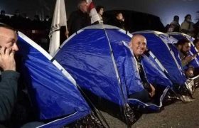 რუსთავის ციხესთან კარვები გაშალეს