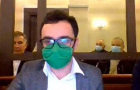 თბილისის სასამართლოში სააკაშვილი მიიყვანეს თბილისის სასამართლოში სააკაშვილი მიიყვანეს