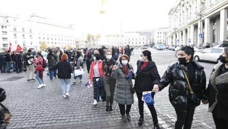 თბილისში ცოცხალი ჯაჭვი მოეწყო