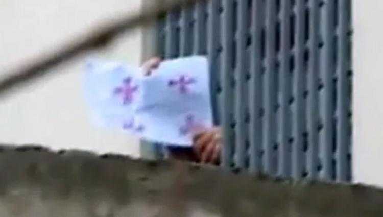 სააკაშვილი - "გიულის თვალწინ ბადრაგმა ჩემი ფანჯრის რაფიდან ჩამოსმა სცადა"