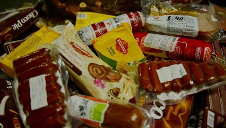 უვარგისი პროდუქციის რეალიზაციისთვის 4 პირი დააკავეს