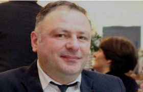 ოზურგეთის მერის თანაშემწე ოჯახური ძალადობის ბრალდებით დააკავეს ოზურგეთის მერის თანაშემწე ოჯახური ძალადობის ბრალდებით დააკავეს