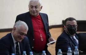 ავთანდილ წერეთელი - "შვილიშვილი ფულს მთხოვს, მომეცი, უნდა გავათეთროო..." ავთანდილ წერეთელი - "შვილიშვილი ფულს მთხოვს, მომეცი, უნდა გავათეთროო..."