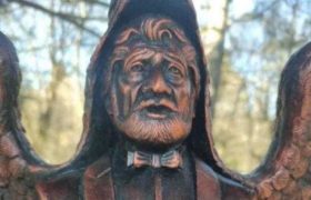 "რა ხალხი ხართ, სად იზრდებით?!" - თემურ წიკლაურის საფლავი დააზიანეს "რა ხალხი ხართ, სად იზრდებით?!" - თემურ წიკლაურის საფლავი დააზიანეს