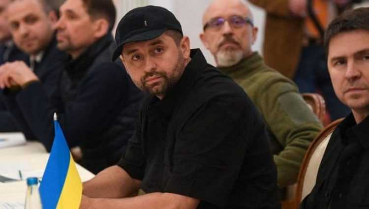 „უკრაინელების სიკვდილით ფულის შოვნას არავის შევარჩენთ" -  არახამია „ოცნების"დეპუტატებს ემუქრება