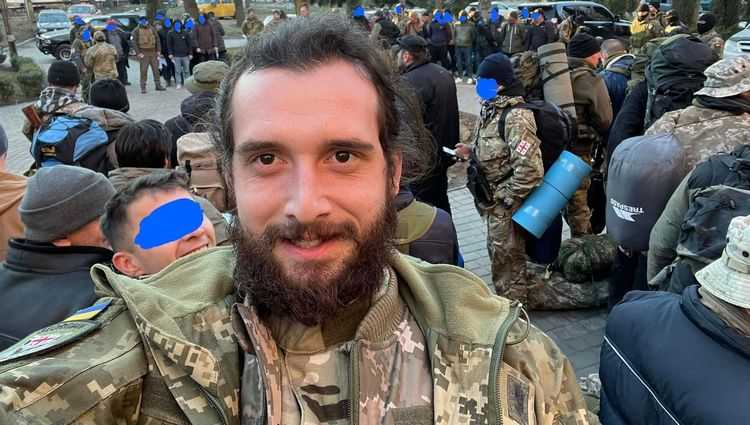 დომენიკ მანგო - „დაანებეთ თავი შვილებს, და დაეტიეთ თქვენს კერძო ბრძოლაში“