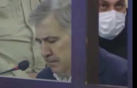 „ექიმი მჭირდება, ხელი მომკიდეთ“ - მიხეილ სააკაშვილი სასამართლოზე ცუდად გახდა