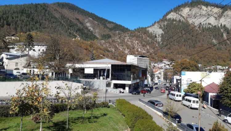 ბორჯომში კაცმა ცოლს 16 ჭრილობა მიაყენა