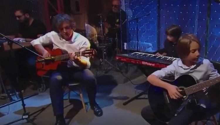 ირაკლი კობახიძის მუსიკალური ნომერი - ვიდეო